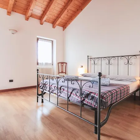 Casa Luca San Siro (Lombardy)